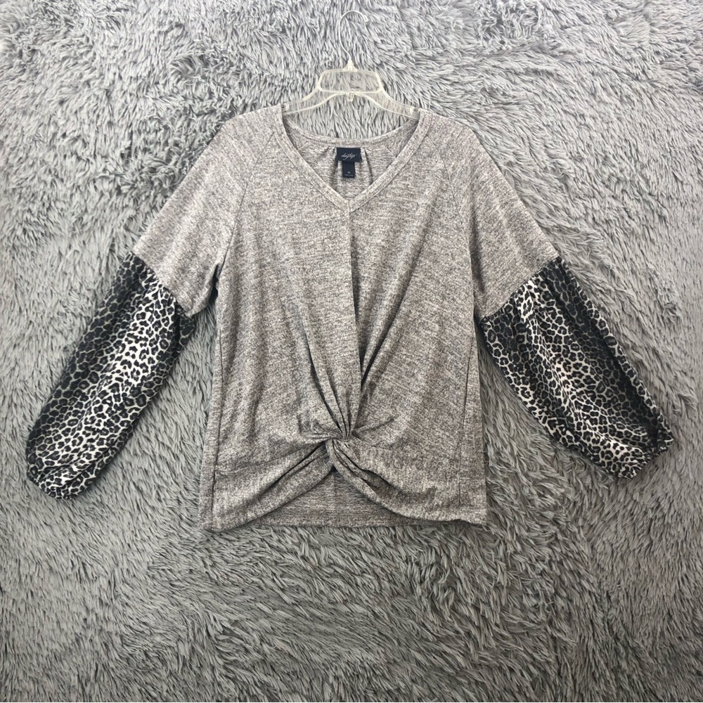 Daytrip Shirt Womens Medium Twist Hem Dropped Balloon Cheetah Print Sleeve Vneck